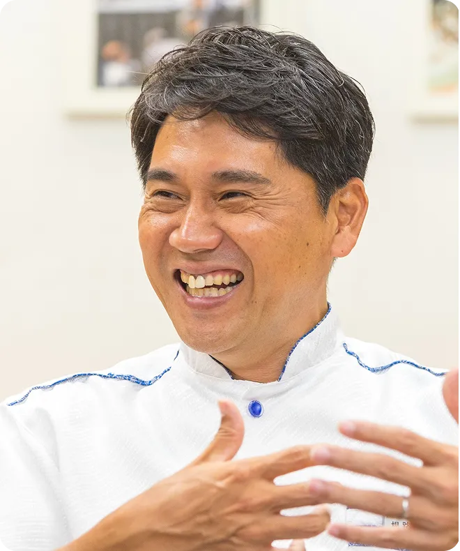 代表取締役社長 根路銘 剛宏